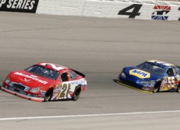 auto-racing-583541_1920